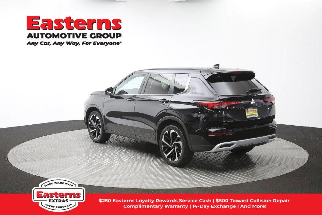 Used 2024 Mitsubishi Outlander SE FWD image 64