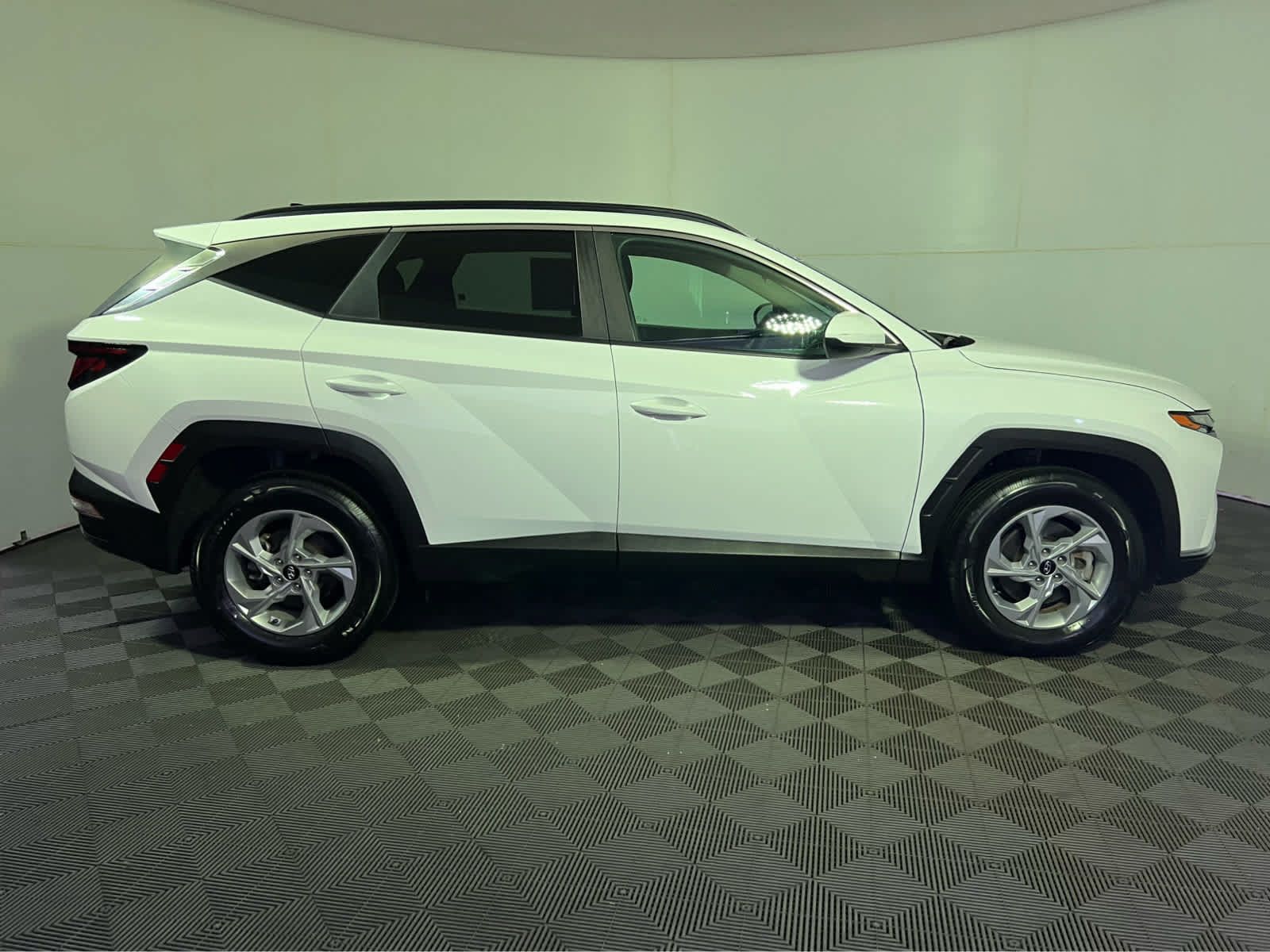 Used 2024 Hyundai Tucson SEL AWD/4WD image 8