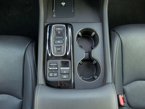 Used 2025 Honda Pilot EX-L image 54