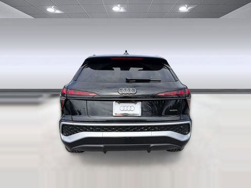 New 2026 Audi Q3 quattro 2.0T AWD/4WD image 9