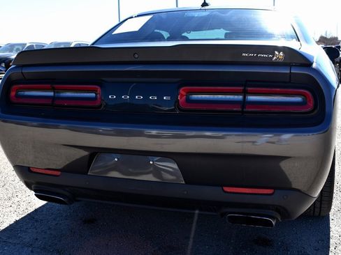 Used 2021 Dodge Challenger R/T Scat Pack image 11