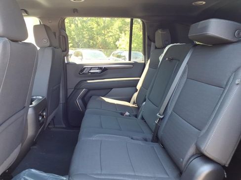 New 2026 Chevrolet Suburban LS w/ LS Custom Edition AWD/4WD image 14