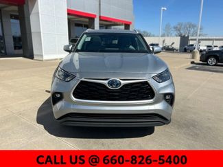 Used 2022 Toyota Highlander XLE video 2