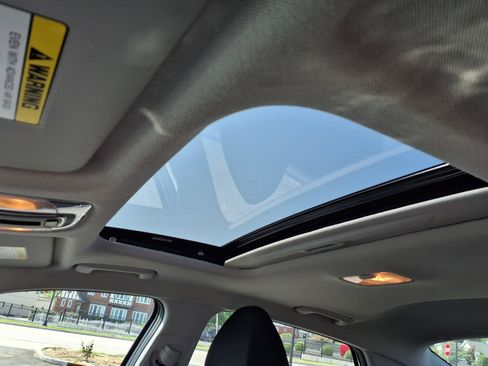 Used 2025 Hyundai Elantra SEL FWD image 22