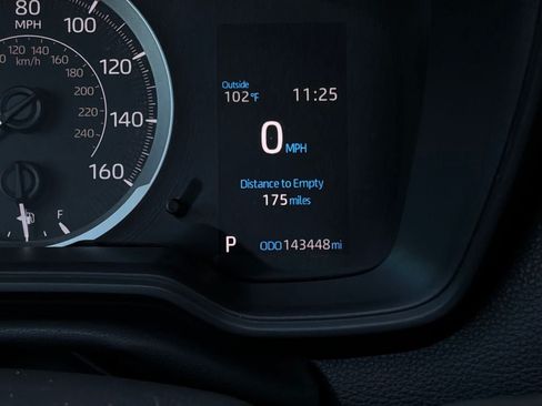 Used 2020 Toyota Corolla LE FWD image 43