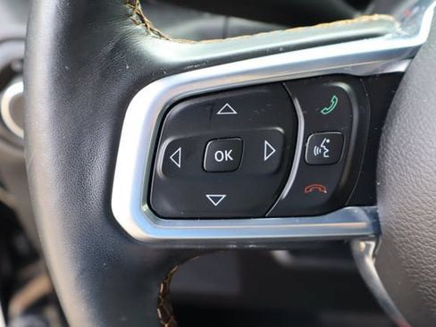 Used 2021 Jeep Wrangler Unlimited Sahara AWD/4WD image 13