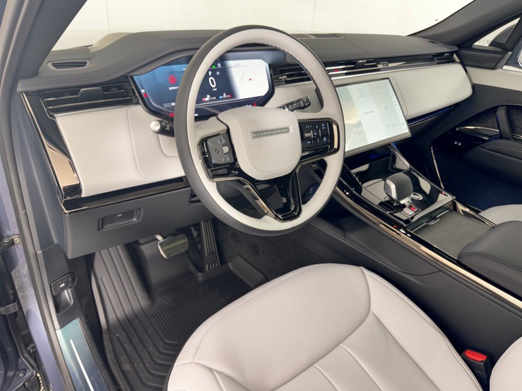New 2027 Land Rover Range Rover Sport Dynamic SE AWD/4WD image 4