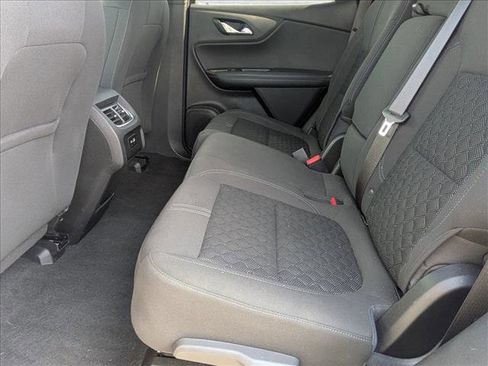 Used 2021 Chevrolet Blazer LT image 17