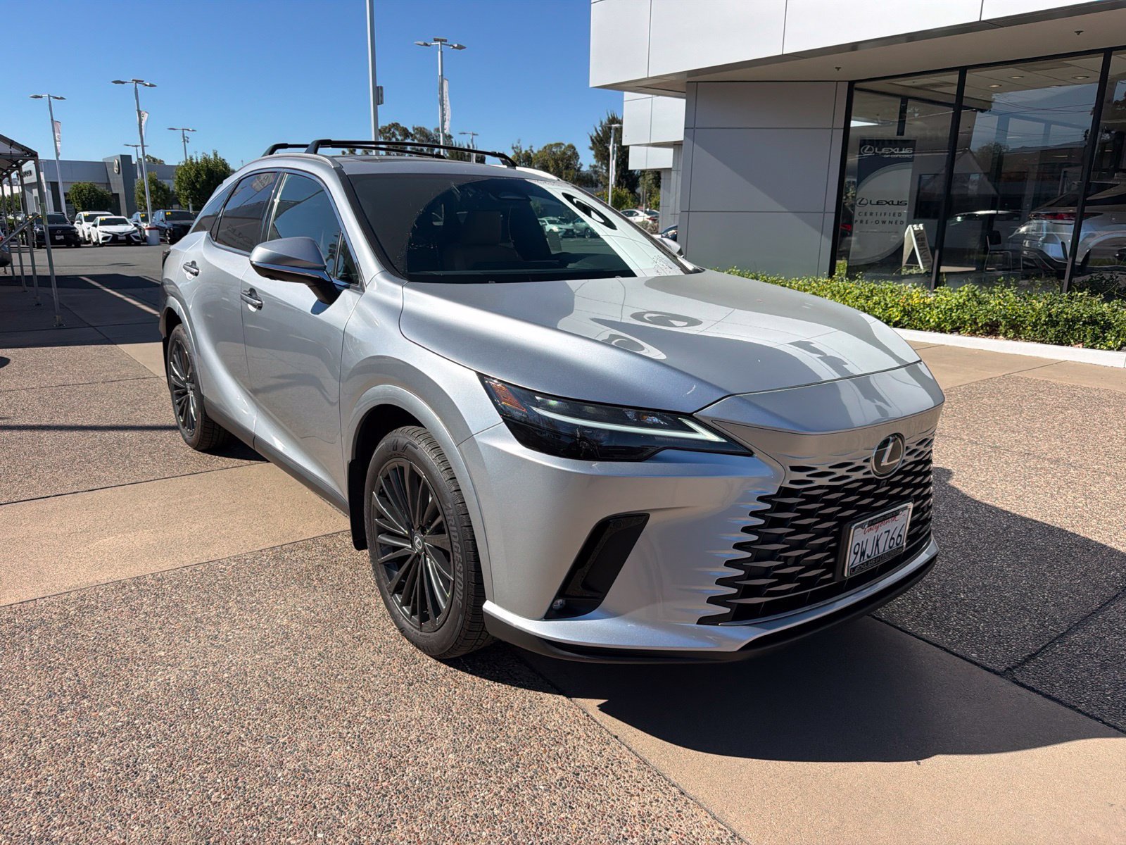Used 2026 Lexus RX 350h w/ Convenience Package AWD/4WD image 2