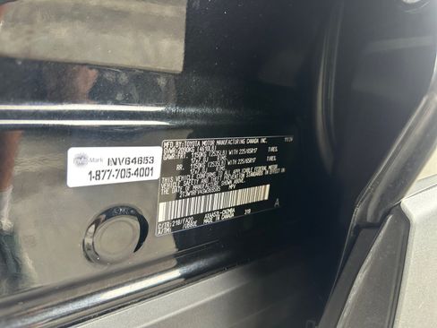 Used 2025 Toyota RAV4 XLE FWD image 29