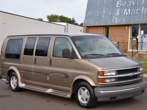 Used 1996 Chevrolet Express 1500 image 6