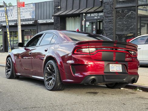Used 2020 Dodge Charger SRT Hellcat w/ Harman/Kardon Audio Group RWD image 10