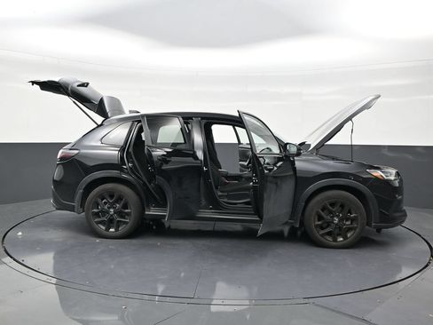 Used 2024 Honda HR-V Sport image 29