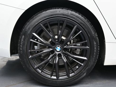 Used 2024 BMW 330i xDrive Sedan w/ Convenience Package image 12