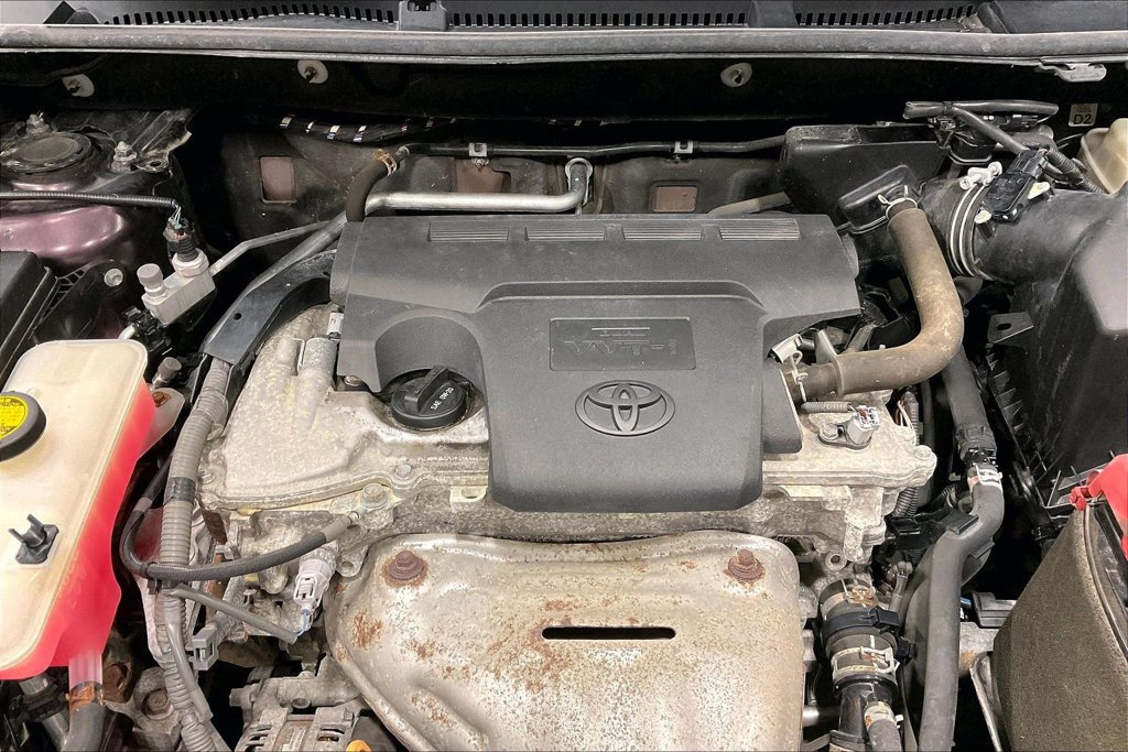 Used 2018 Toyota RAV4 XLE w/ Plus Extra Value Package AWD/4WD image 30