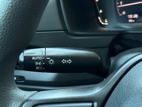 Certified 2023 Honda Accord EX image 32