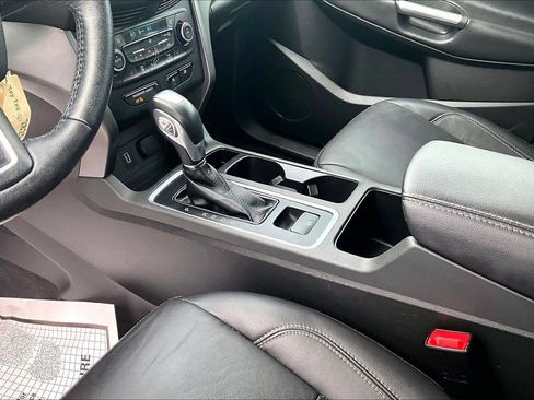 Used 2018 Ford Escape SEL image 16