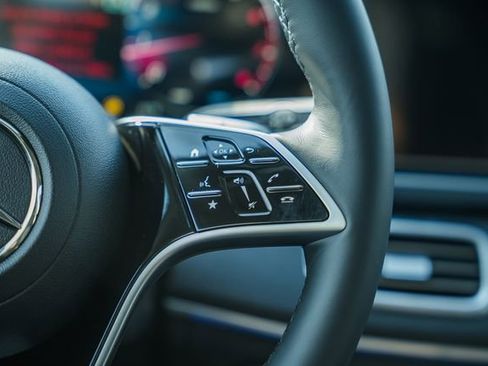 New 2026 Mercedes-Benz GLS 450 4MATIC image 30