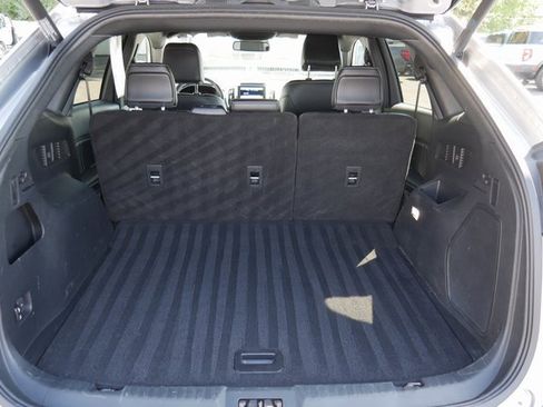 Used 2022 Ford Edge ST image 8