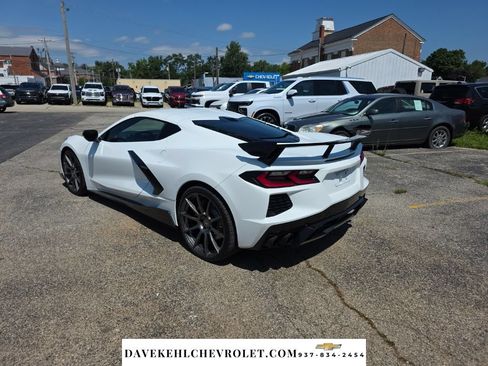 Used 2020 Chevrolet Corvette Stingray Premium Cpe w/ 3LT Preferred Equipment Group RWD image 3