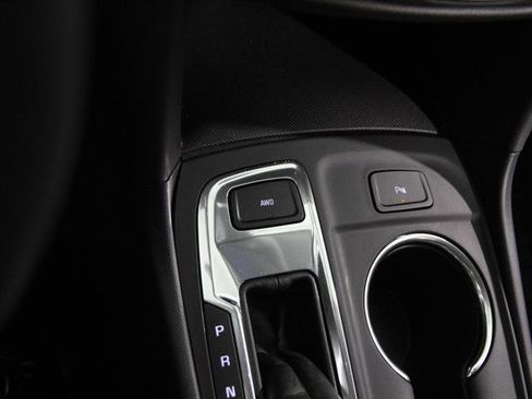 Used 2024 Chevrolet Equinox LT image 14