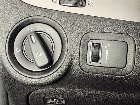 Used 2015 Dodge Journey Crossroad w/ Flexible Seating Group image 24