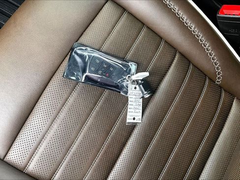 Used 2025 GMC Yukon Denali Ultimate w/ LPO, Floor Liner Package AWD/4WD image 15