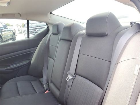 Used 2019 Nissan Altima 2.5 SV image 9