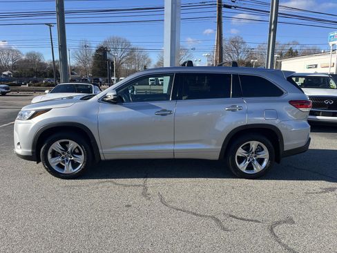 Used 2019 Toyota Highlander Limited image 6