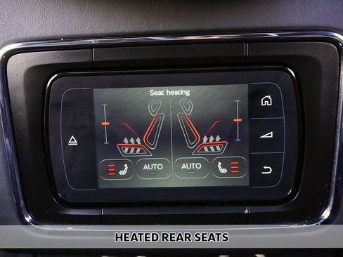 Used 2019 Bentley Bentayga image 13