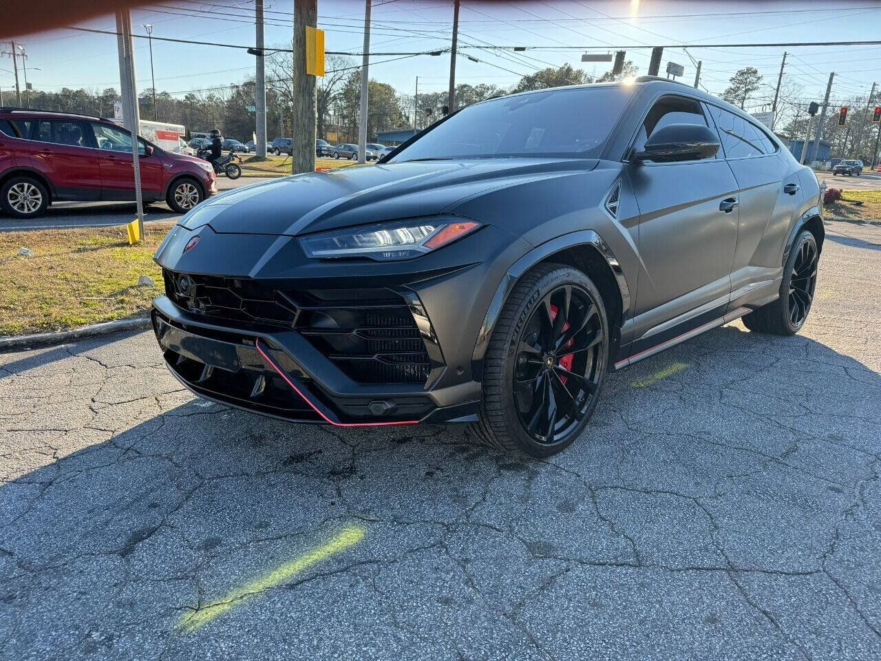 Used 2019 Lamborghini Urus AWD/4WD image 1