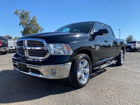 Used 2019 RAM 1500 Big Horn AWD/4WD image 2