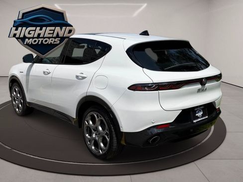Used 2024 Alfa Romeo Tonale Veloce w/ Active Assist Package AWD/4WD image 4