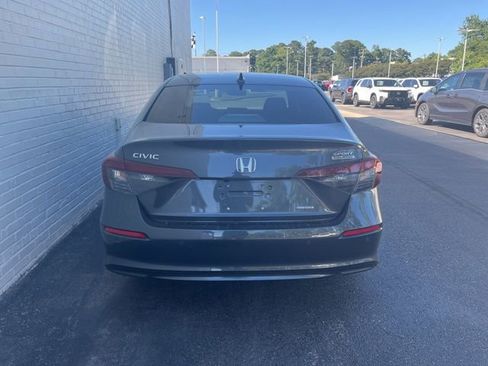 Used 2025 Honda Civic Sport Touring image 3
