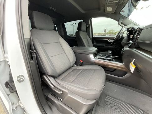 Used 2024 Chevrolet Silverado 1500 LT Trail Boss w/ Protection Package image 15