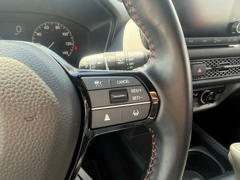 Used 2025 Honda HR-V Sport image 16