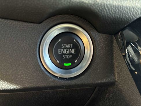 Certified 2024 Chevrolet Traverse RS image 17