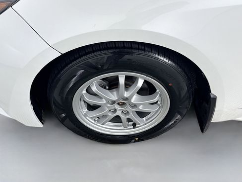 Used 2022 Toyota Corolla LE image 38