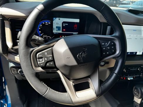 Used 2023 Ford Bronco Wildtrak AWD/4WD image 23