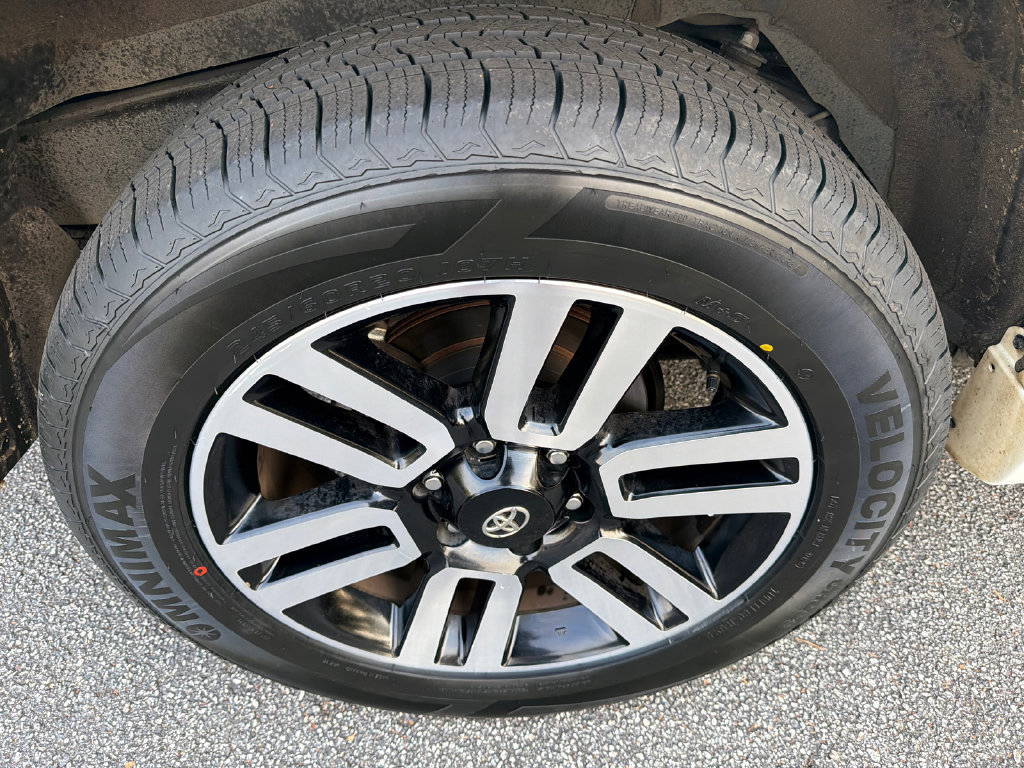 Used 2023 Toyota 4Runner Limited RWD image 17