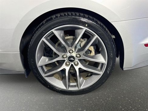Used 2016 Ford Mustang Premium RWD image 25
