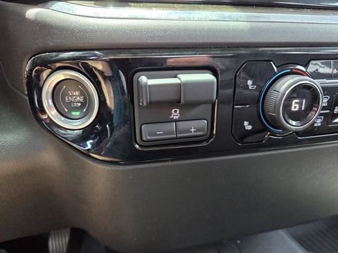Used 2024 Chevrolet Silverado 1500 RST AWD/4WD image 31