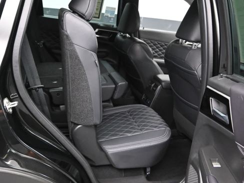 Used 2023 Mitsubishi Outlander SEL AWD/4WD image 12