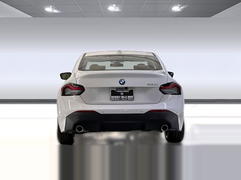 Used 2025 BMW 230i Coupe w/ Convenience Package RWD image 10