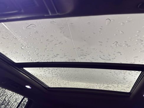 Used 2021 GMC Yukon XL Denali w/ Denali Premium Package image 22