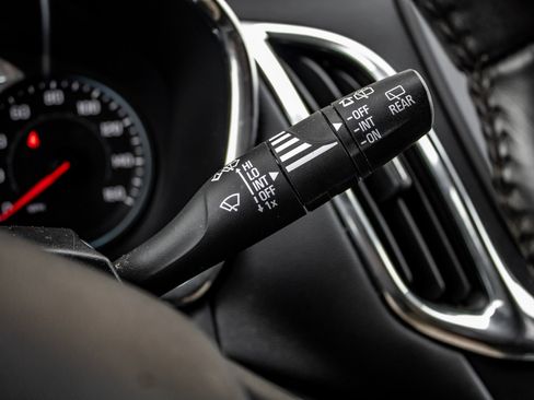 Used 2019 Chevrolet Equinox LT image 27