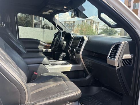 Used 2015 Ford F150 Platinum w/ Equipment Group 701A Luxury AWD/4WD image 32