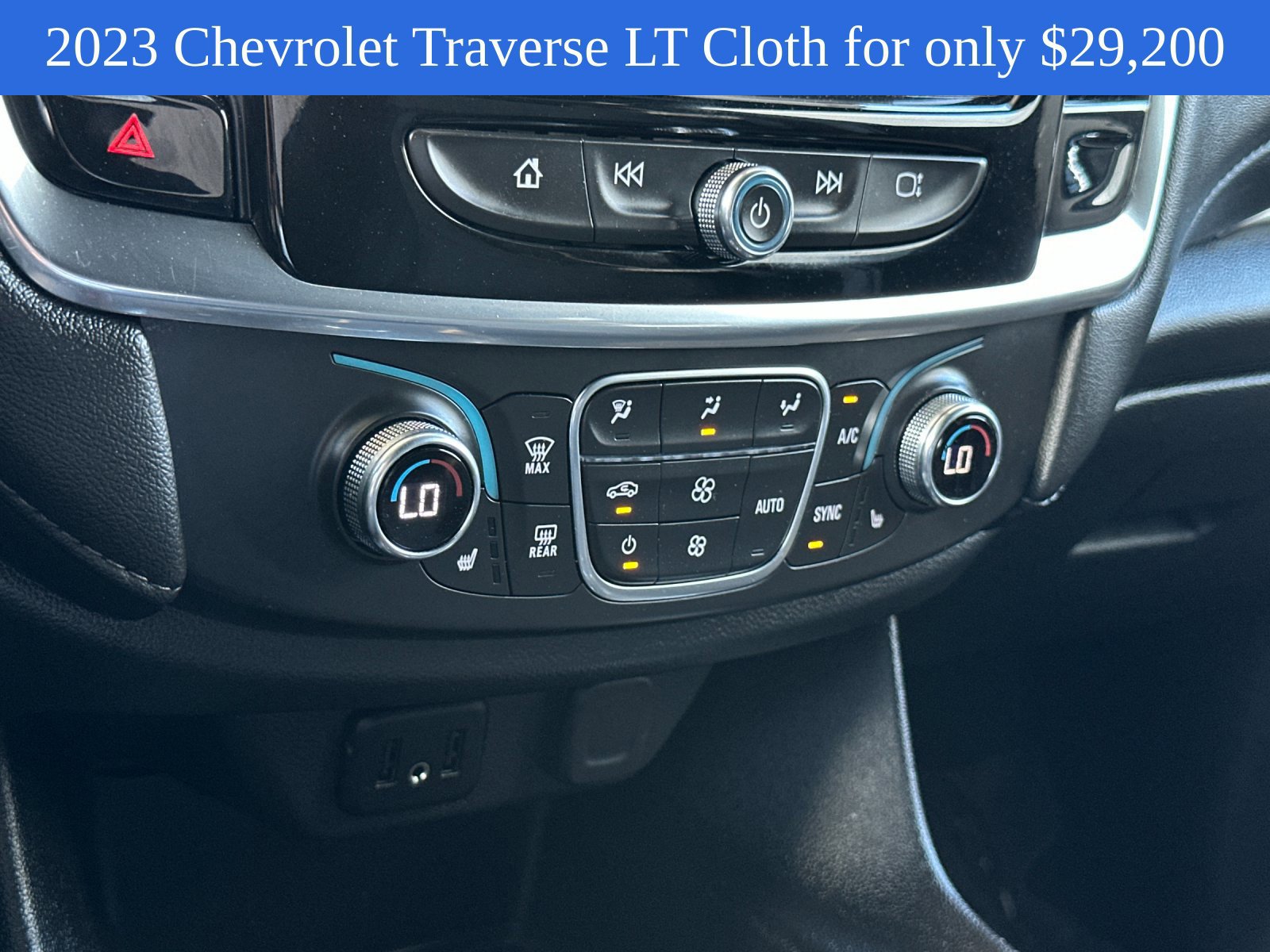 Used 2023 Chevrolet Traverse LT FWD image 22