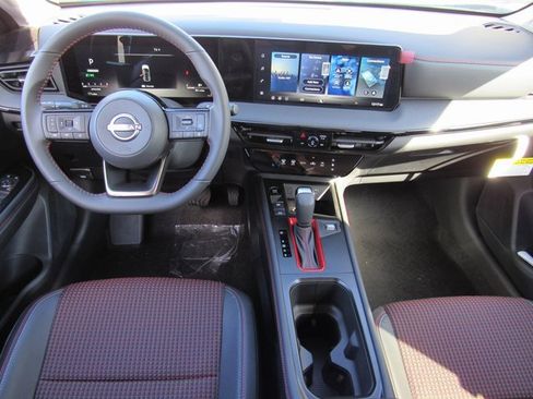 New 2026 Nissan Kicks SR image 9