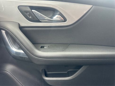 Used 2021 Chevrolet Blazer LT FWD image 29